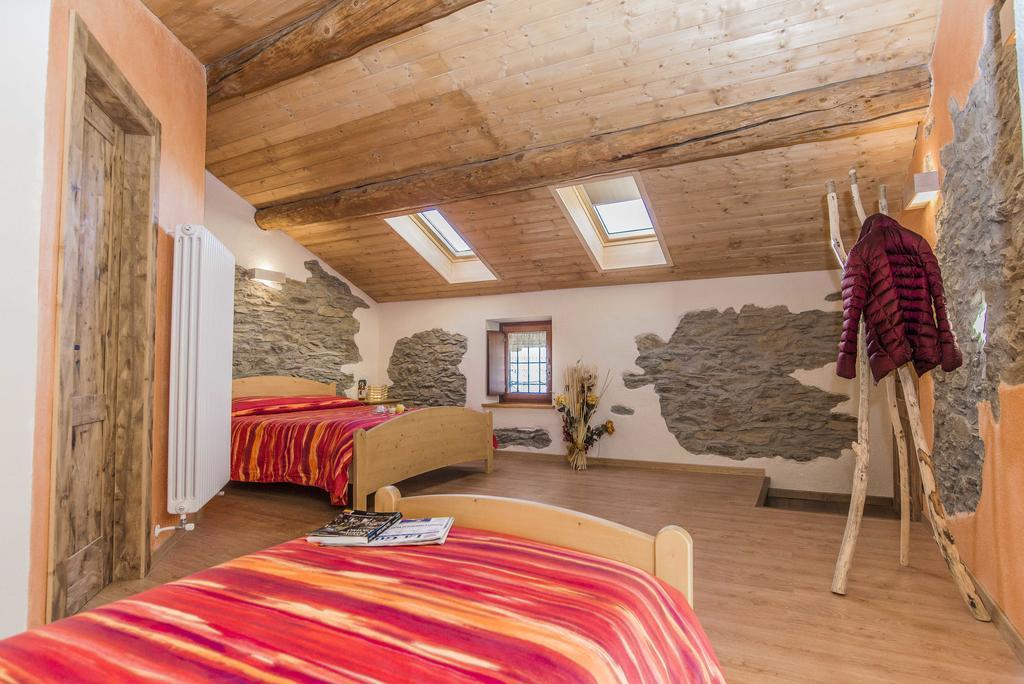 Locanda Il Campo Della Quercia San Damiano Macra Zewnętrze zdjęcie